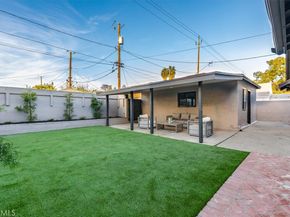 1625 W Chandler Boulevard, Burbank CA 91506