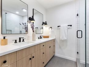 1625 W Chandler Boulevard, Burbank CA 91506