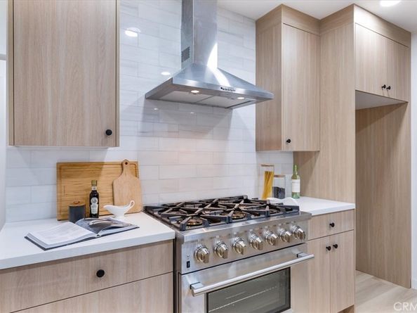 1625 W Chandler Boulevard, Burbank CA 91506