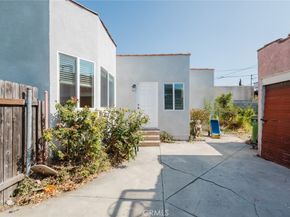 2226 Hauser Boulevard, Los Angeles CA 90016