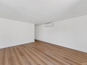 132 W 74th, Los Angeles CA 90003