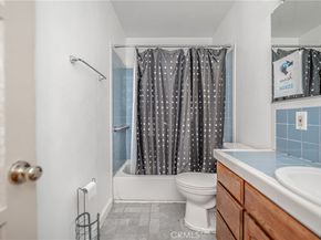 3834 West Boulevard, Los Angeles CA 90008