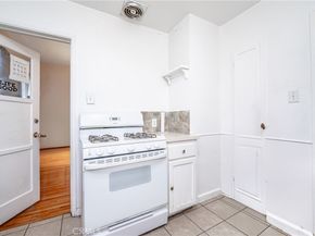 3834 West Boulevard, Los Angeles CA 90008
