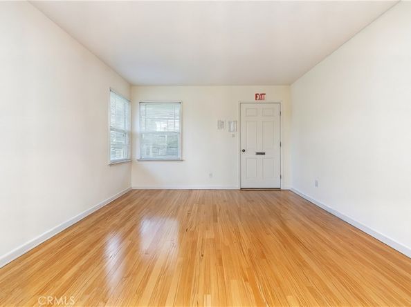 3834 West Boulevard, Los Angeles CA 90008