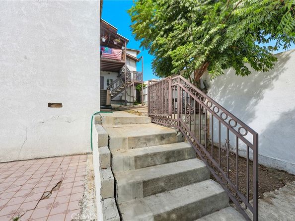 1140 N Ditman Ave, Los Angeles CA 90063