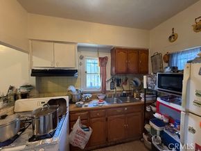 127 E 81st, Los Angeles CA 90003