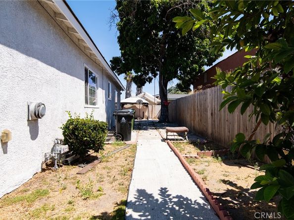 9608 Beach Street, Los Angeles CA 90002
