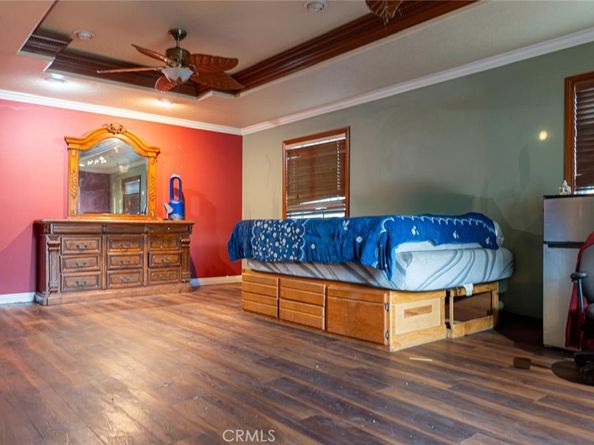 5606 Bellflower, Lakewood CA 90713