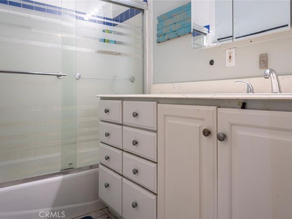 5606 Bellflower, Lakewood CA 90713