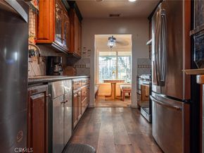 5606 Bellflower, Lakewood CA 90713