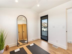 521 1/2 Iris, Corona Del Mar CA 92625