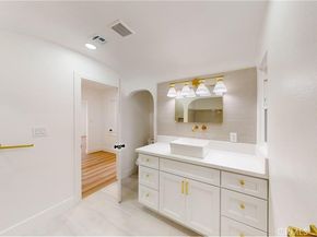 4380 W 28th Street, Los Angeles CA 90018