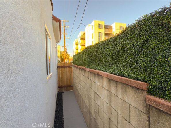 4380 W 28th Street, Los Angeles CA 90018