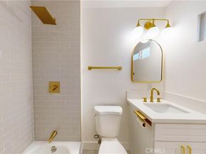 4380 W 28th Street, Los Angeles CA 90018