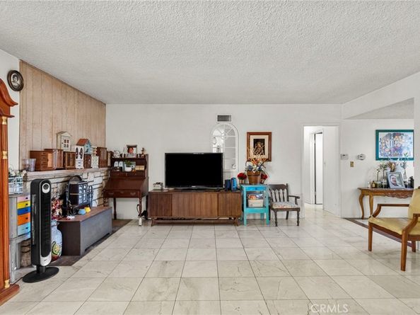 10533 Kurt Street, Lakeview Terrace CA 91342