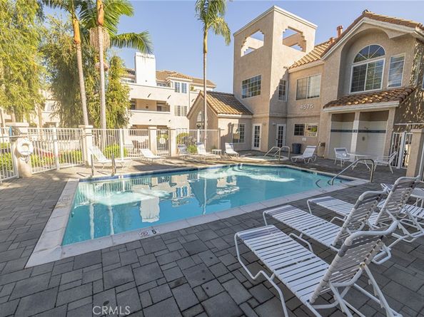 4561 Warner Ave 101, Huntington Beach CA 92649