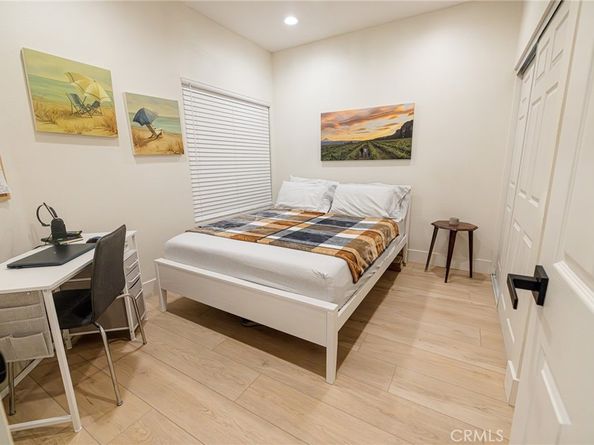 4561 Warner Ave 101, Huntington Beach CA 92649
