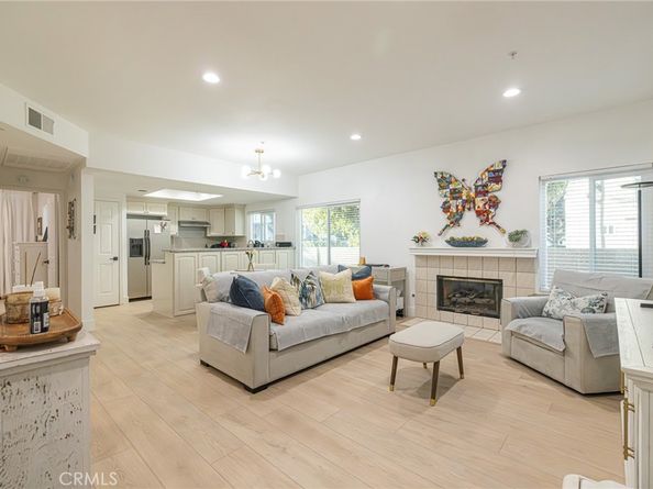 4561 Warner Ave 101, Huntington Beach CA 92649