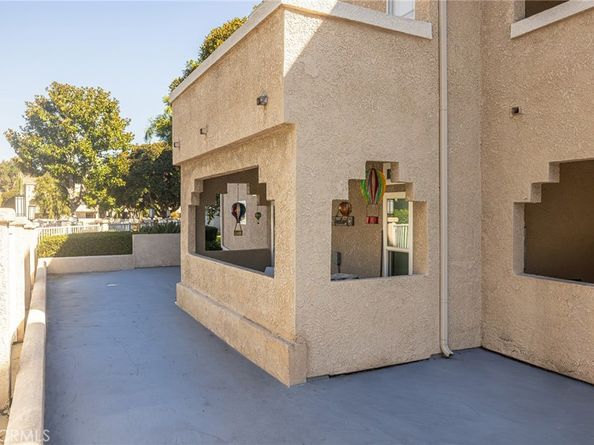 4561 Warner Ave 101, Huntington Beach CA 92649