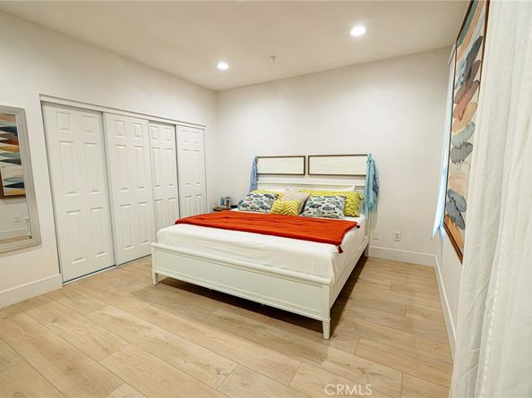 4561 Warner Ave 101, Huntington Beach CA 92649