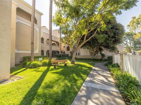 4561 Warner Ave 101, Huntington Beach CA 92649