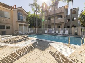 4561 Warner Ave 101, Huntington Beach CA 92649