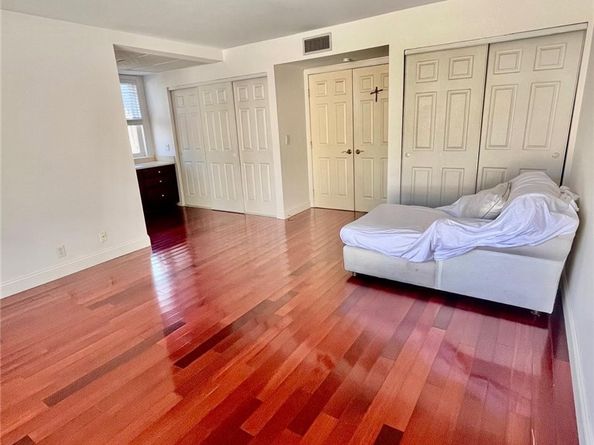 10116 Viking Avenue, Northridge CA 91324