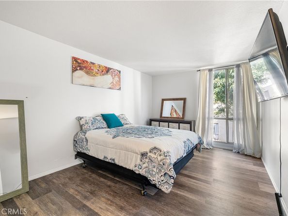 8601 International Avenue 224, Canoga Park CA 91304