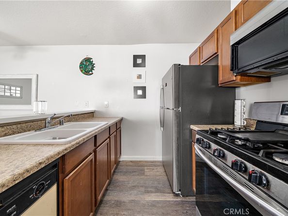 8601 International Avenue 224, Canoga Park CA 91304