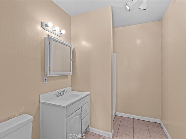 4200 Toland Way, Los Angeles CA 90065