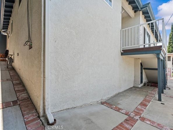 4200 Toland Way, Los Angeles CA 90065