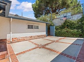 4200 Toland Way, Los Angeles CA 90065