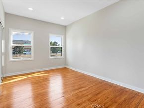 1236 S Cloverdale, Los Angeles CA 90019