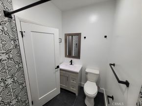 1236 S Cloverdale, Los Angeles CA 90019