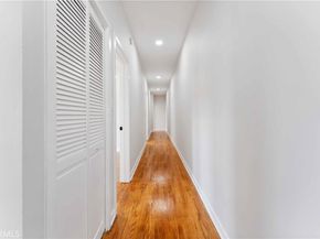 1236 S Cloverdale, Los Angeles CA 90019