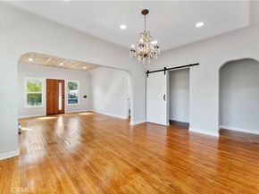 1236 S Cloverdale, Los Angeles CA 90019