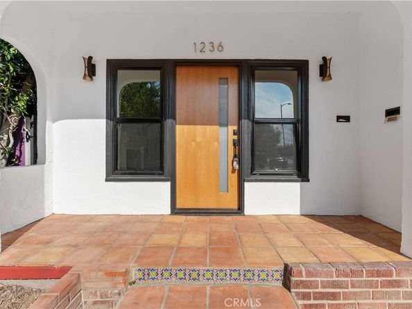 1236 S Cloverdale, Los Angeles CA 90019