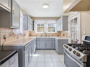 428 S Hoover, Los Angeles CA 90020