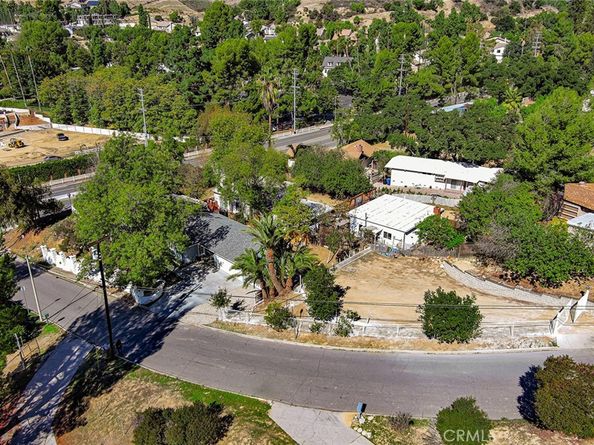 9851 Shadow Island Drive, Sunland CA 91040