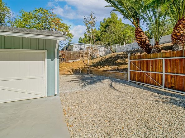 9851 Shadow Island Drive, Sunland CA 91040