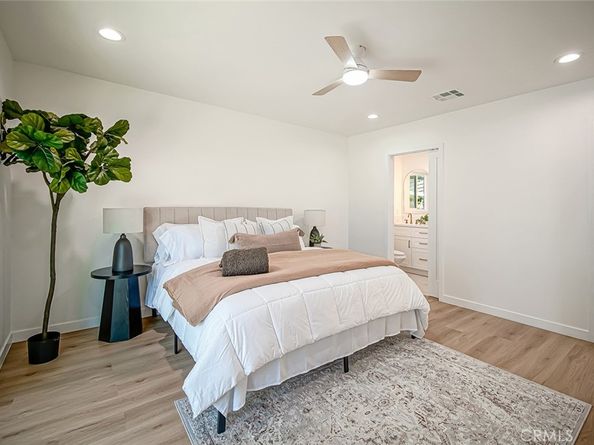 9851 Shadow Island Drive, Sunland CA 91040