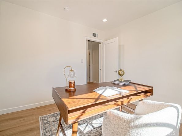 9851 Shadow Island Drive, Sunland CA 91040