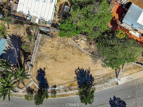 9851 Shadow Island Drive, Sunland CA 91040