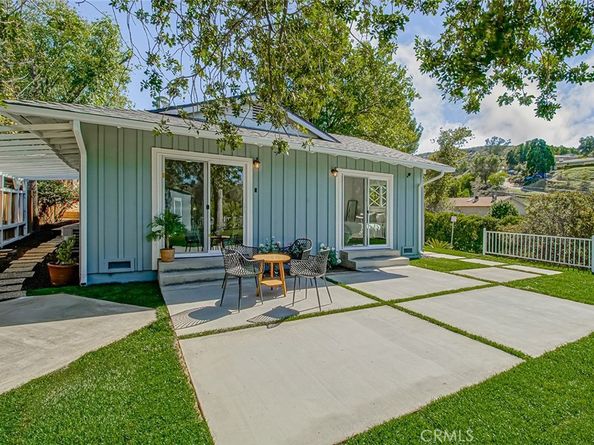 9851 Shadow Island Drive, Sunland CA 91040