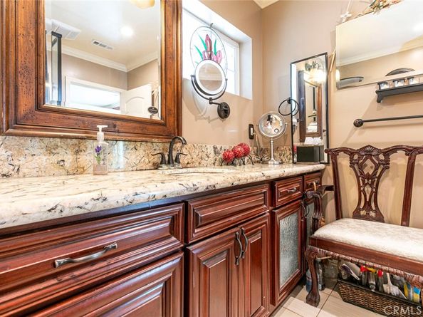 7419 Kraft, North Hollywood CA 91605