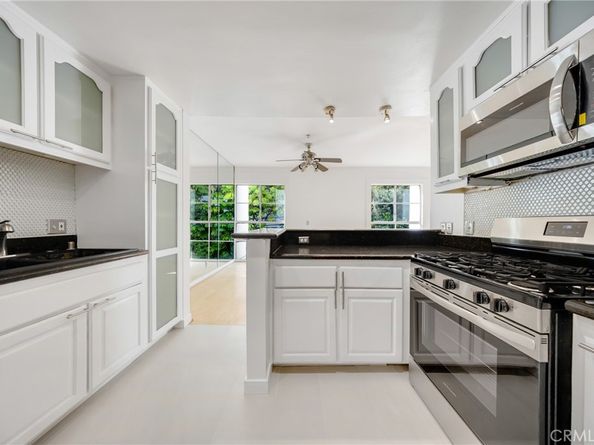 1401 S Bentley Avenue 203, Los Angeles CA 90025