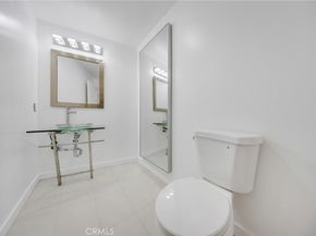 1401 S Bentley Avenue 203, Los Angeles CA 90025