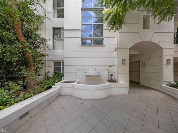 1401 S Bentley Avenue 203, Los Angeles CA 90025