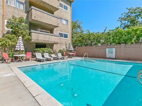 320 E Stocker St 208, Glendale CA 91207