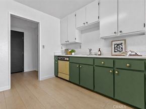 320 E Stocker St 208, Glendale CA 91207